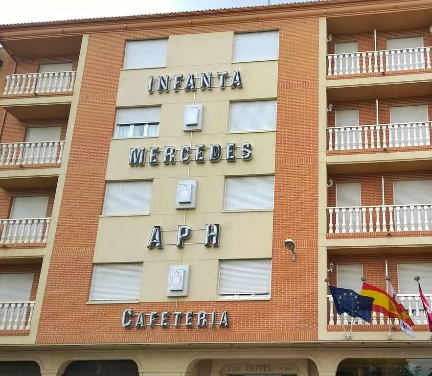 Aph Infanta Mercedes La Baneza Room photo