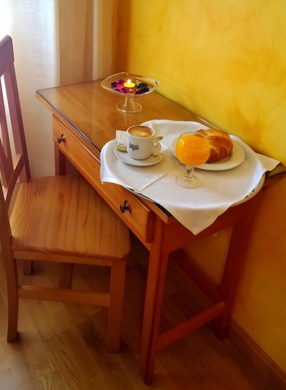Aph Infanta Mercedes La Baneza Room photo
